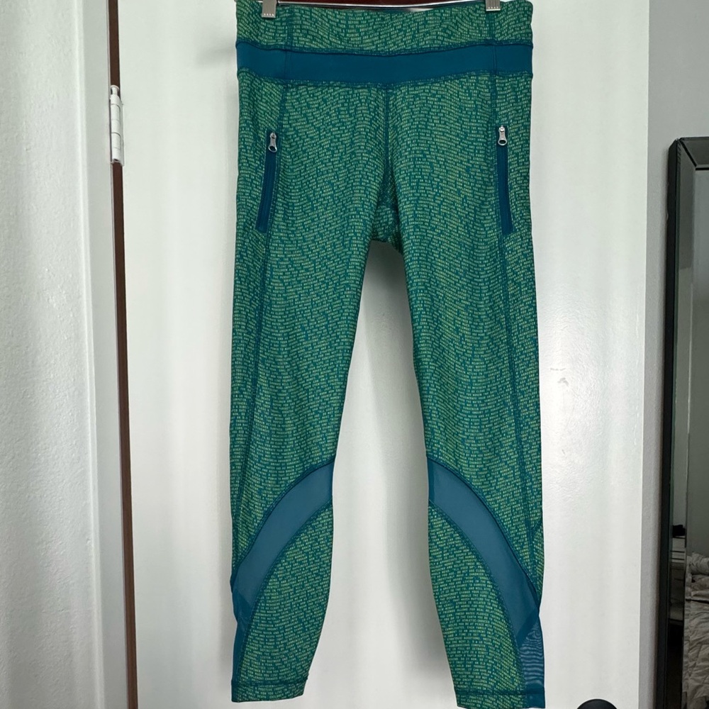*RARE* Lululemon Inspire Tight II 2016 Seawheeze - Coded Manifesto / Tofino Teal